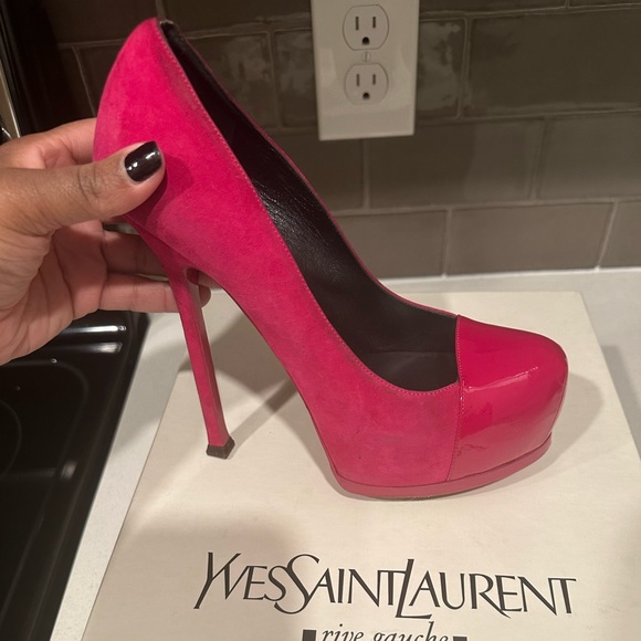 Saint Laurent Tribute Two Patent-Cap Suede Pump, Fuchsia - Picture 3 of 5